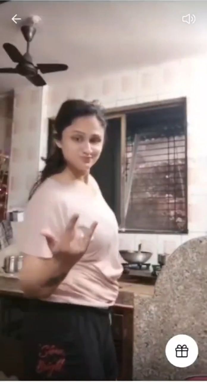 Hot Ruhi Cooks Dinner Topless While Dancing in Leaked XXX Cam Video