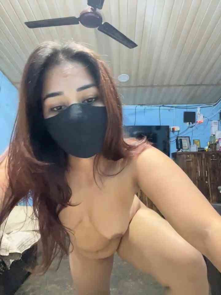 Black Glow – Indian Girl Nude in Webcam Porn