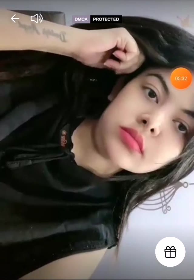 Deepika Butola Flashes Cleavage and Ass Cleft in Hot Tango Live Tease