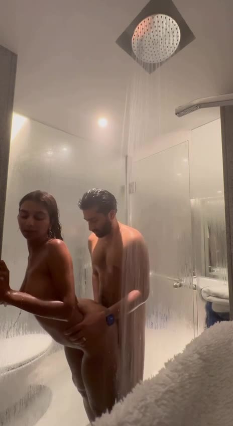 High Profile Desi Model Gets Fucked Hard in Wet Shower Clip
