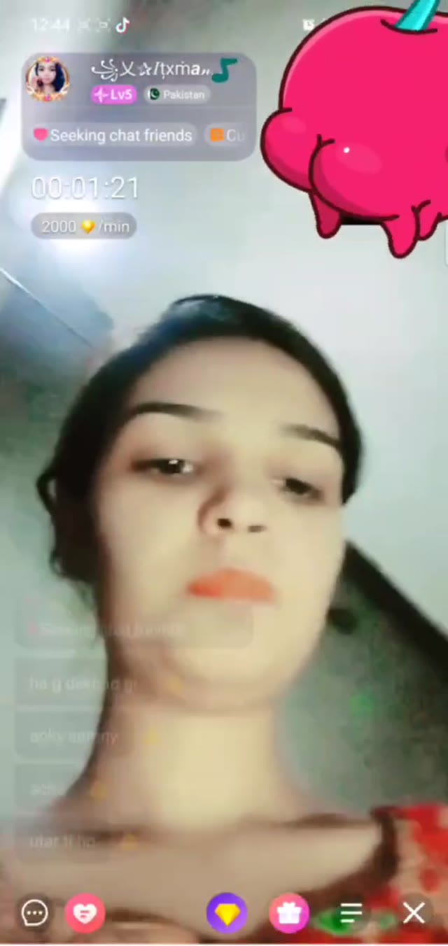 Hot Paki Girl Itxma Opens Asshole & Pussy on Chamet Cam Show