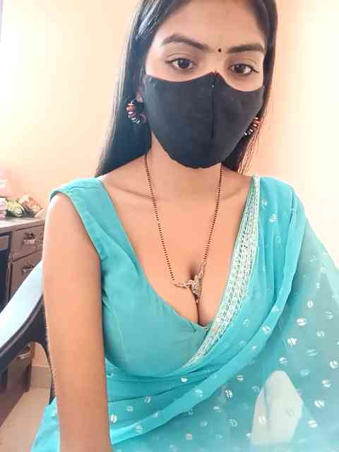 Wife Boobs & Bhabi Vibes – Hot Jasika Nude Show