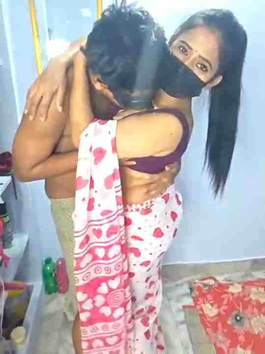 Desi Queen Hot Honey77 Goes Nude Live