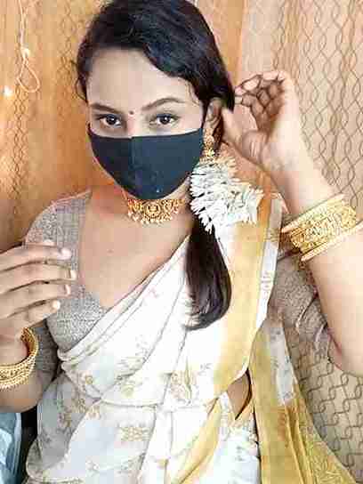 Indian Bhabi Nude on Webcam – Festival Fucking Live