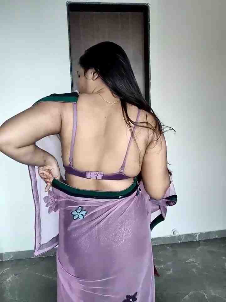 Its_Gayatri in Desi Sex Mode: Nude & Moaning