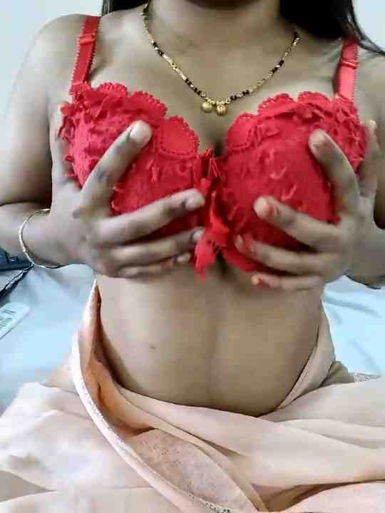 Its Gayatri: Naked Beauty in Raw Indian Fuck