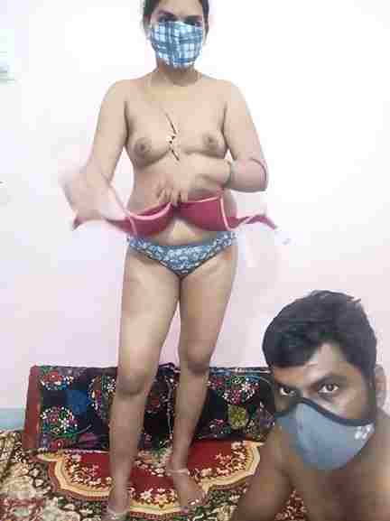 Real Desi Wife Lalitha in Homemade Nude Video