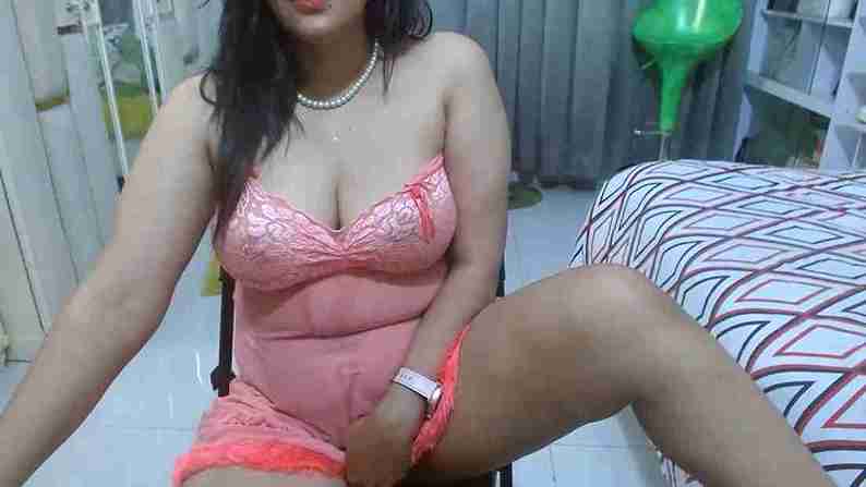 Lovelywife786 Sexy Desi Girl Fucking in Saree