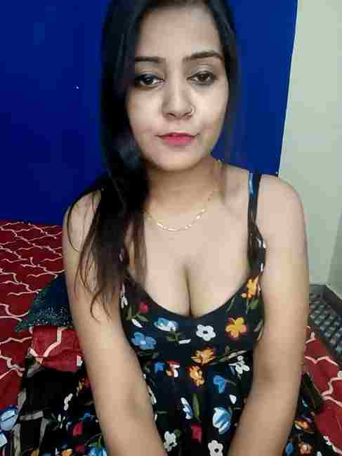 Miss-Riyasingh Nude Cam Tease – Indian Babe Gets Hot Live