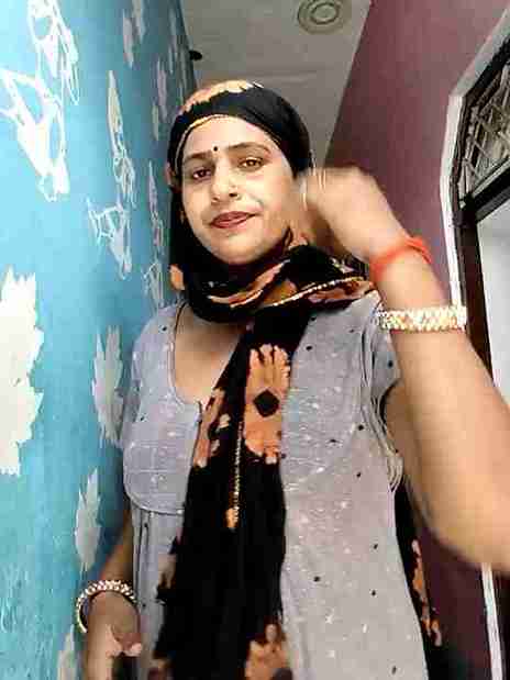 Noughty Bhabhi’s Desi Nude Cam Tease