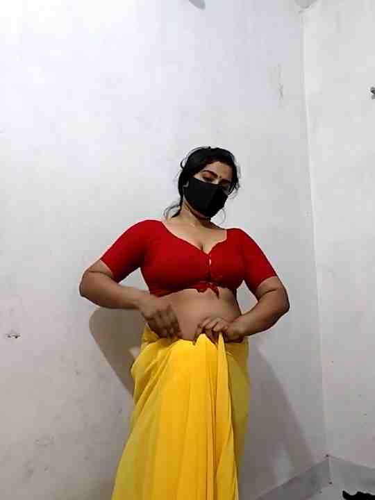 Ritusri Dotta – Hot Desi Bhabi’s Nude Bedroom Secret