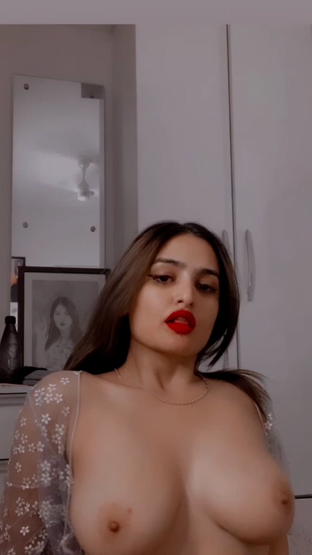 Sassy Poonam: Sexy Indian Girl Leaked Onlyfans Show