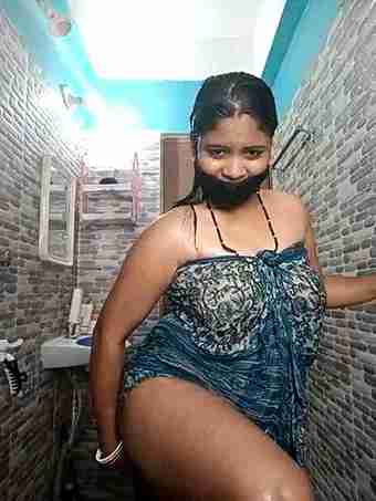 V Hot Sweet Strips Nude for Webcam – Sexy Desi Girl Live