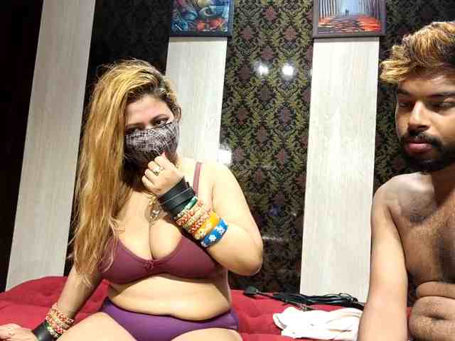 Indian Dream Girl Myra Shows Her Naughty Side