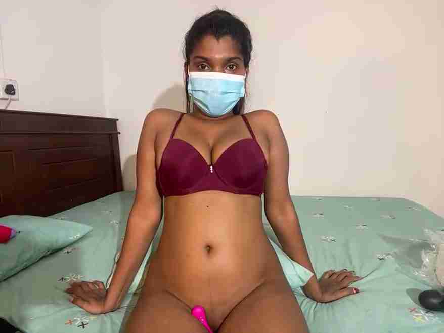 Naughty Desi Bhabi Baby Asha Goes Nude Live