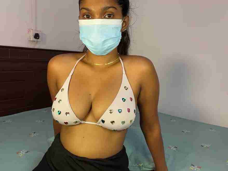 Desi Wife Baby Asha Exposes Big Boobs Live