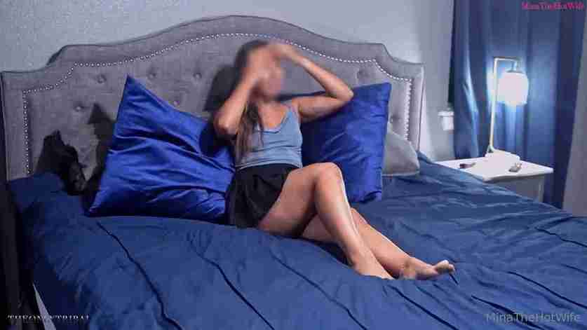 Minathehotwife Fucked Hard Like a Real Housewife in Porn