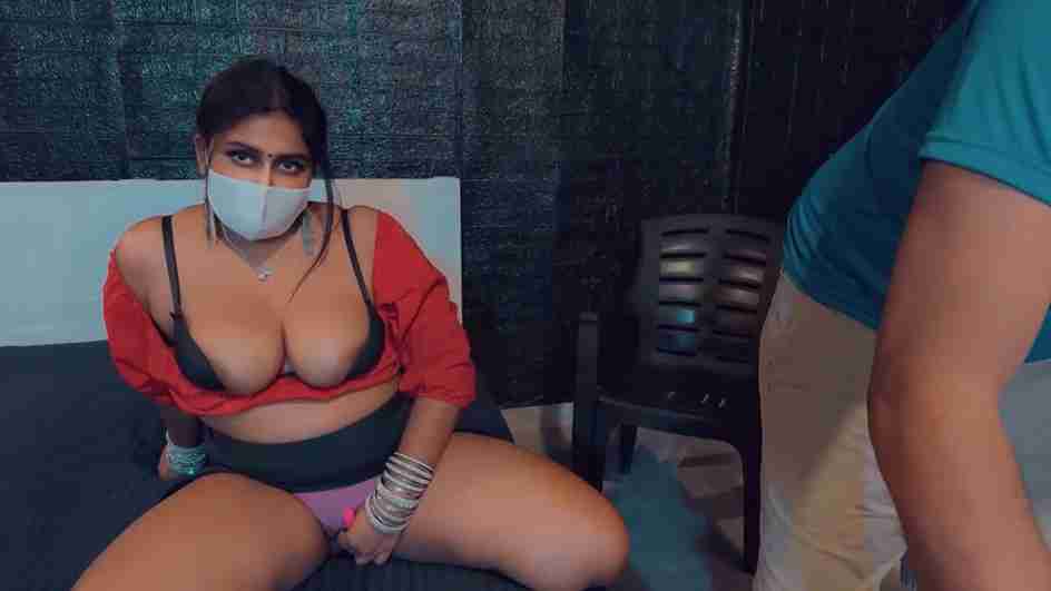 SonY CaM: Erotic Desi Webcam Strip Show