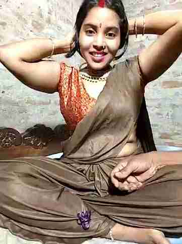 Saree Clad Sexy Indian Wife – Your Hoty Bhabhi Nude