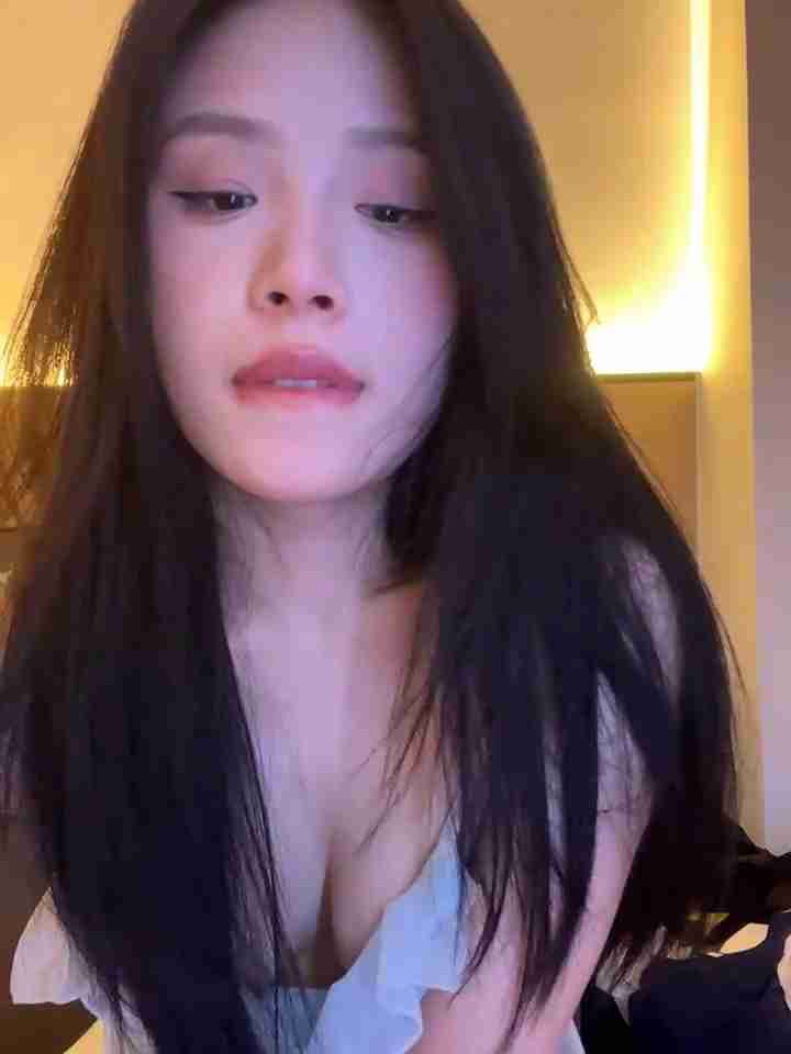 csck2025 Nude Chinese Babe Fingering Her Pussy On Cam