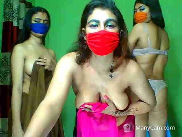 Indian Girls in Heat – Desi Diva Leads a Hot Fuck