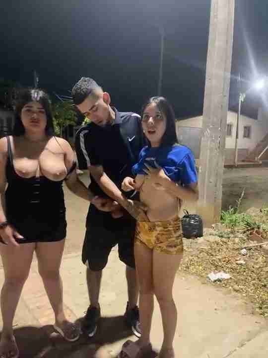 royalgirls_x Boyfriend Gets Lucky with Two Sexy Girls