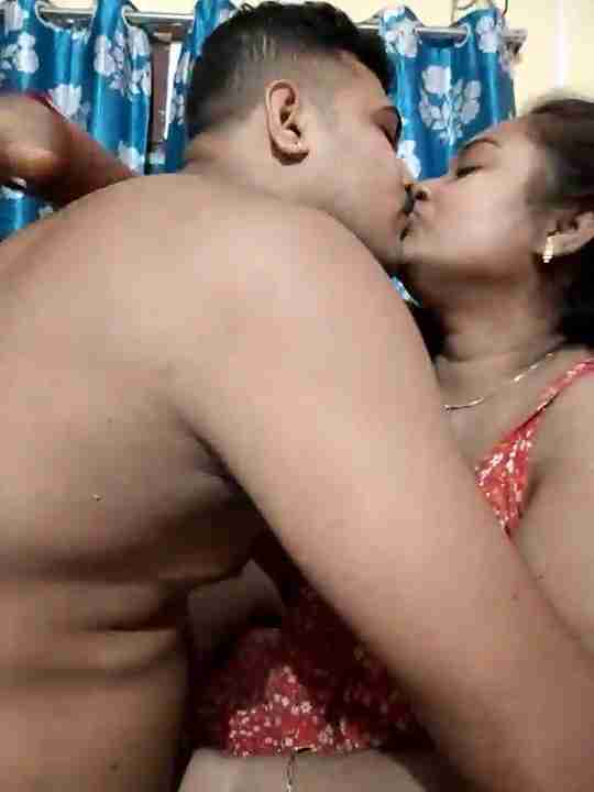 hotbhabi966  Indian House Wife Live on Webcame