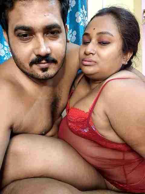 hotbhabi966 – Gets Naughty with Her Lover on Cam