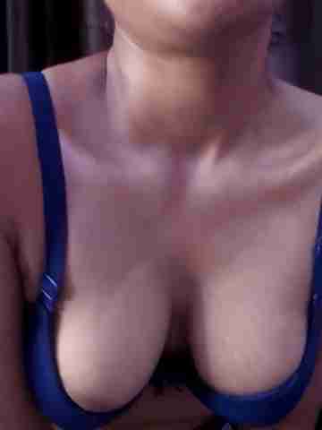 Jiya_Sharma Nude Desi Girl On Webcam Live