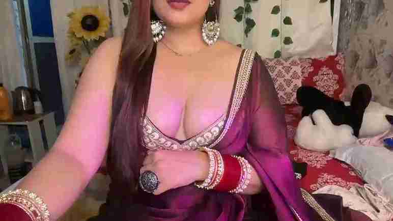 Mahimagic_doll Nude Saree Tease On Live Cam