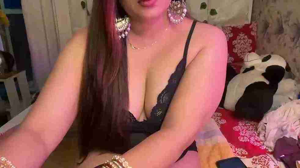 Mahimagic_doll Big Boobs Milf Gets Fucked On Cam