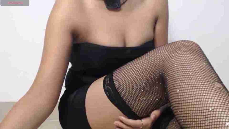 Muskan Big Boobs Solo Fingering Show