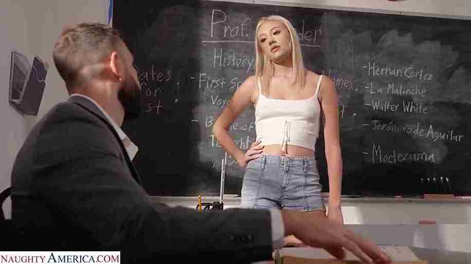 Smart Girl Skyler Storm Shows Off Her Sex Skills