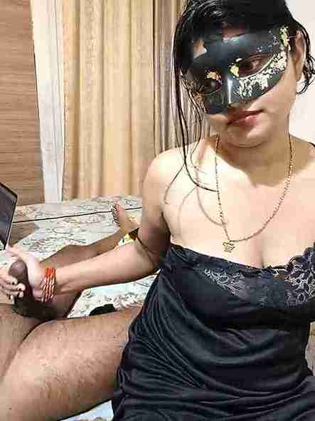 horny house wife mahi69a full nude webcame