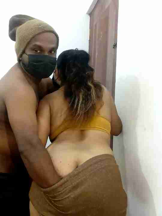 mathara_lakshani Hot Housewife Live Fucking Show