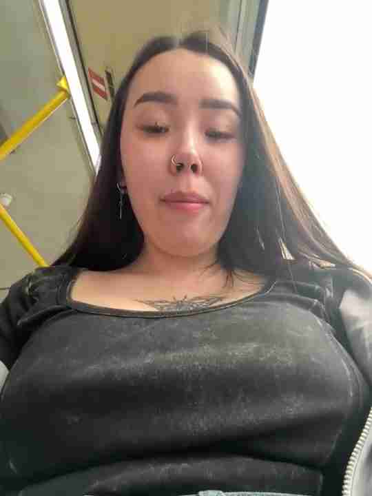 Live cam Asian Asami nude horny milf fucked hot figure