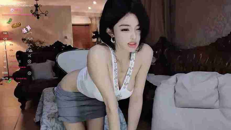 Irene Nude Webcam Hot Body Babe Strip And Fucked Live Cam Fun