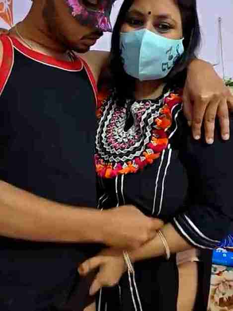 MILF-LOVER-COUPLE leaked webcam sex with horny hot milf at home