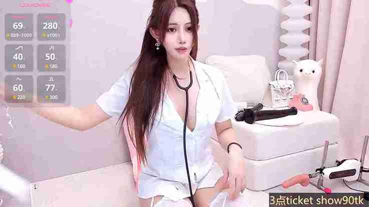 Selena sexy Chinese doctor nude live cam webcam show fun