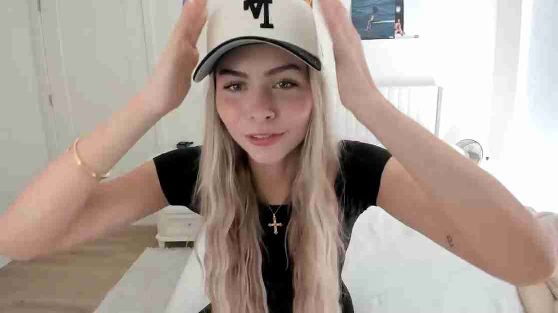 ariah_is_blonde Anal Fuck On Live Nude Webcam