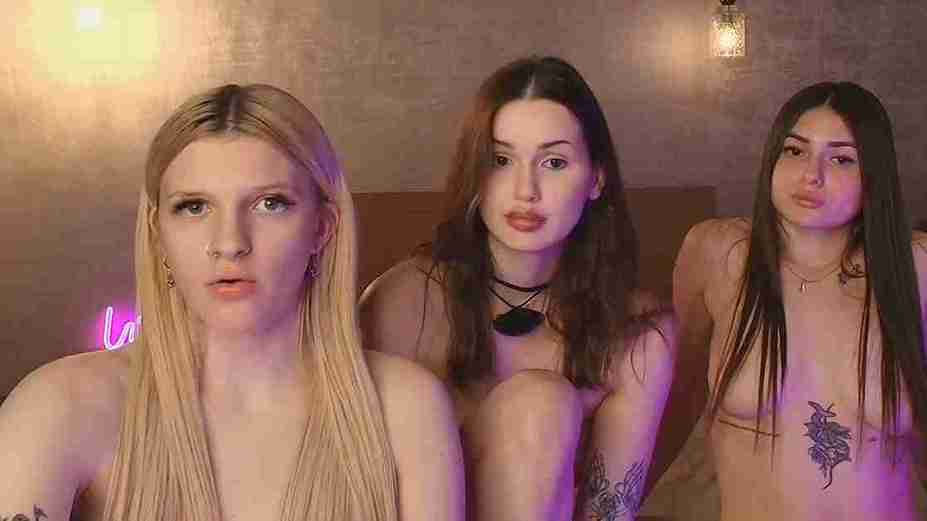 caressyourself lesbian three babe live cam fucked with hot busty babes nude