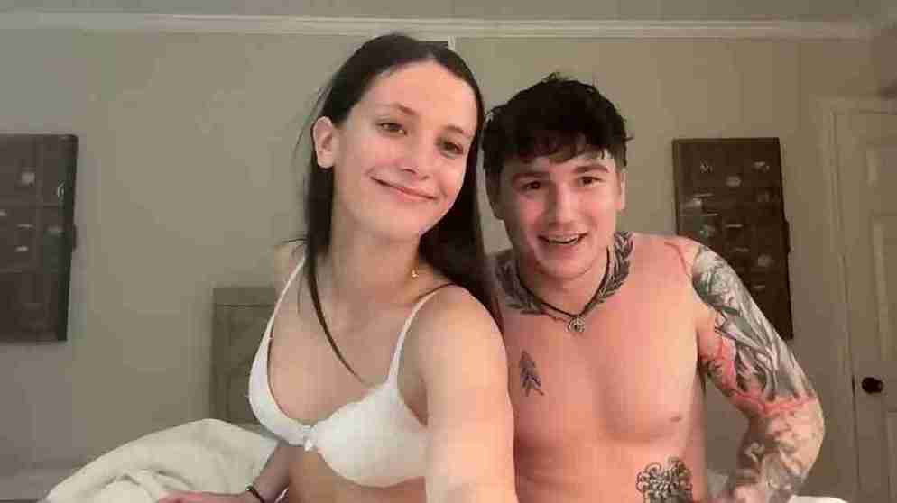 ivy69 busty hot nude home couple fucked on live webcam