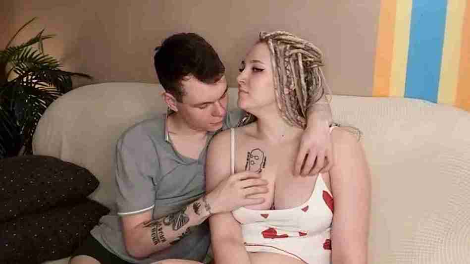 Julielourens Roommate Fucked Nude Webcam Sexy Couple