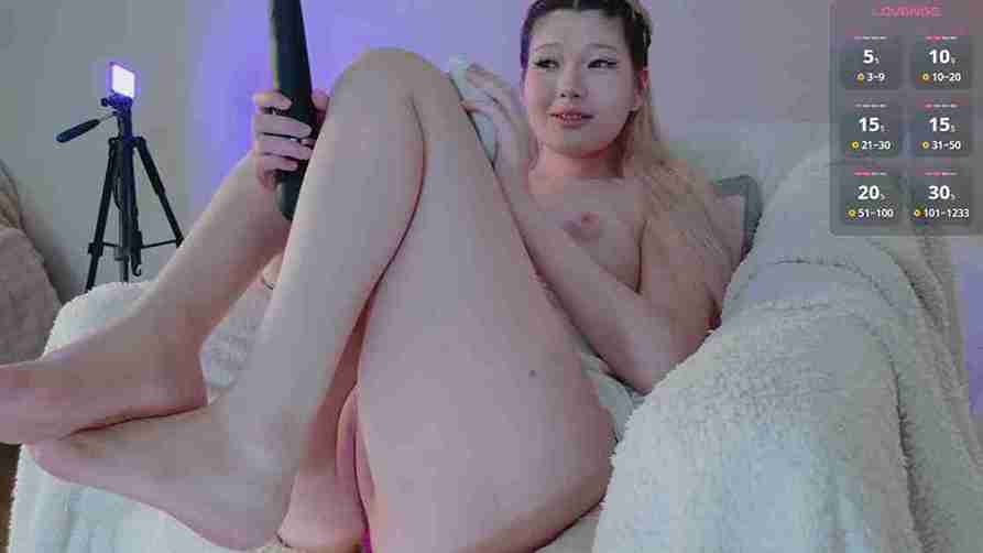 kitayamachu hot figure solo webcam nude strip with dildo and pussy tease