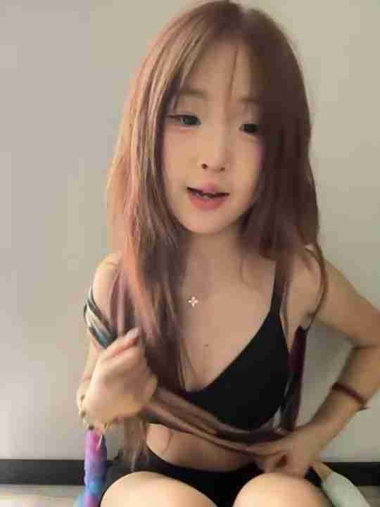 lelebaybay888 milf hot figure nude webcam strip live cam show