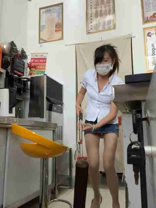 Penquan busty nude babe hot webcam live show