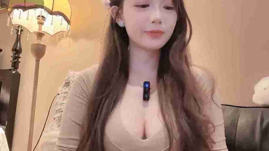 qqqq0808 horny nude chinese babe live cam strip