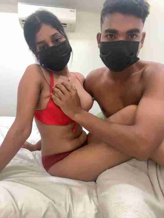 Hotswetie hot nude couple webcam fucked at home live cam