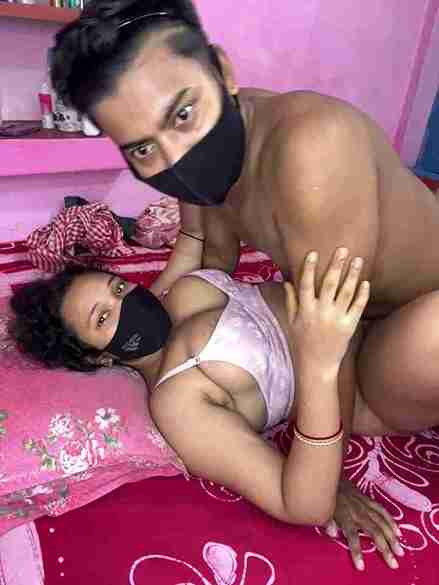 Priya jaan baby desi bhabi horny nude strip webcam fucked live sex