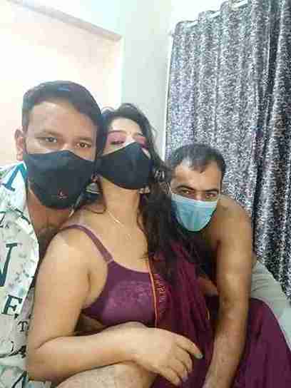 Sizzling_Couple horny busty babe nude fucked hot webcam live cam sex